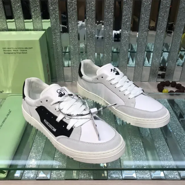 Off-White ধূসর লো-টপ সুয়েড এবং চামড়া প্যানেল লাইফস্টাইল স্নিকার 7