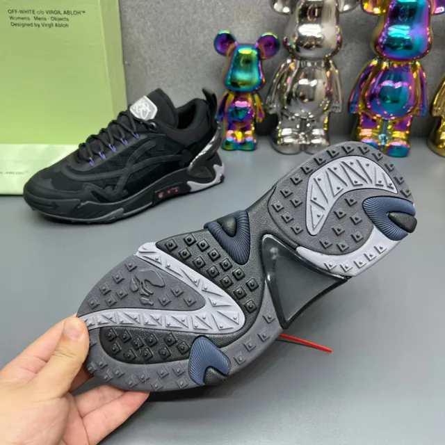 Off-White Runner 黑灰厚底运动鞋 2
