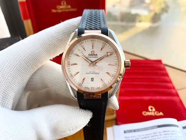 Omega Seamaster Aqua Terra সাদা ডায়াল গোলাপি সোনার কেস যান্ত্রিক ঘড়ি 8