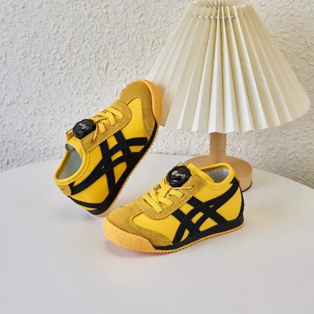 Onitsuka Tiger Chaussures lifestyle blanches et navy low-top runner en daim et maille 9