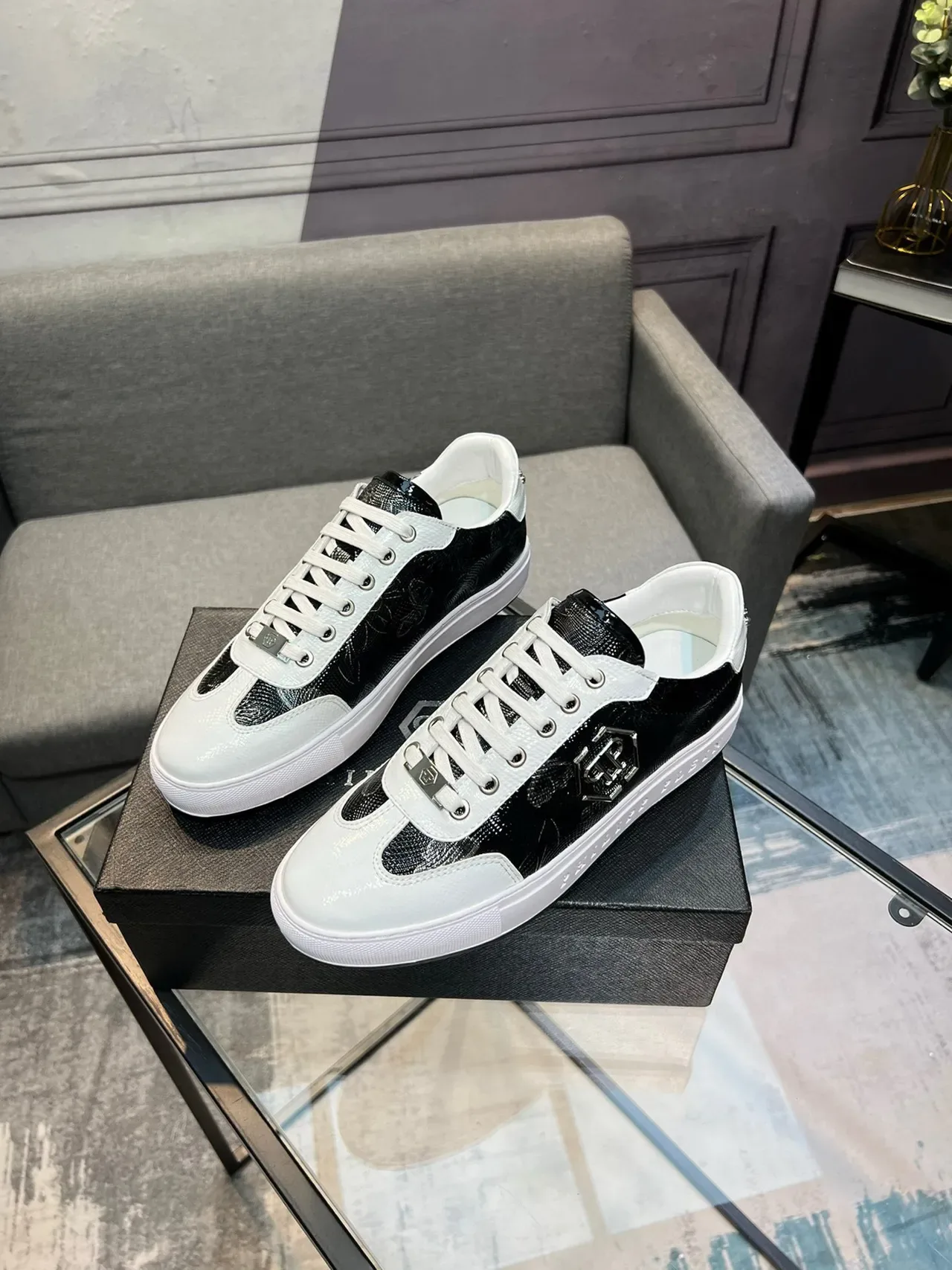 Philipp Plein 黑白花卉蛇皮低帮生活方式运动鞋 3
