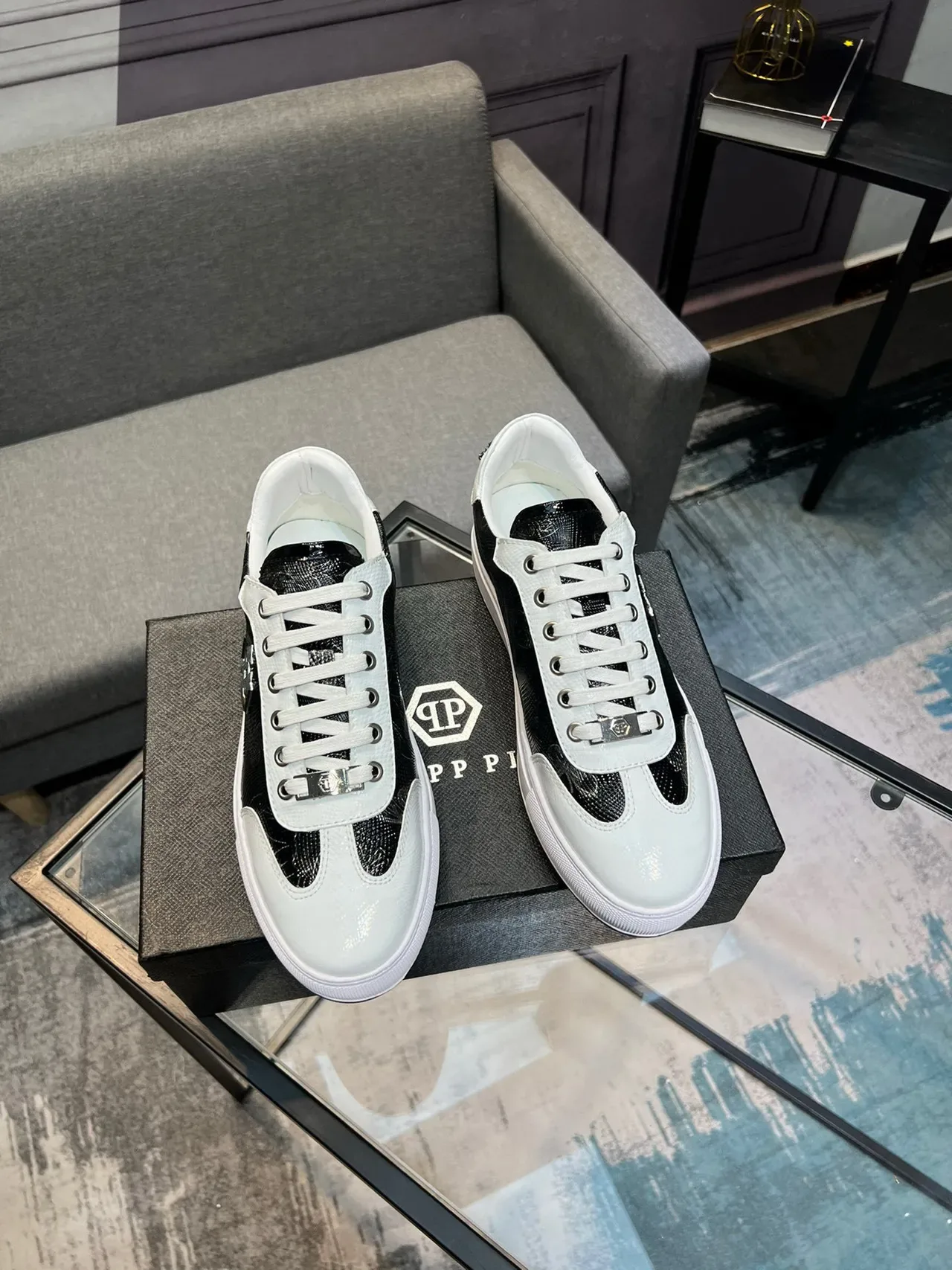 Philipp Plein 黑白花卉蛇皮低帮生活方式运动鞋 5