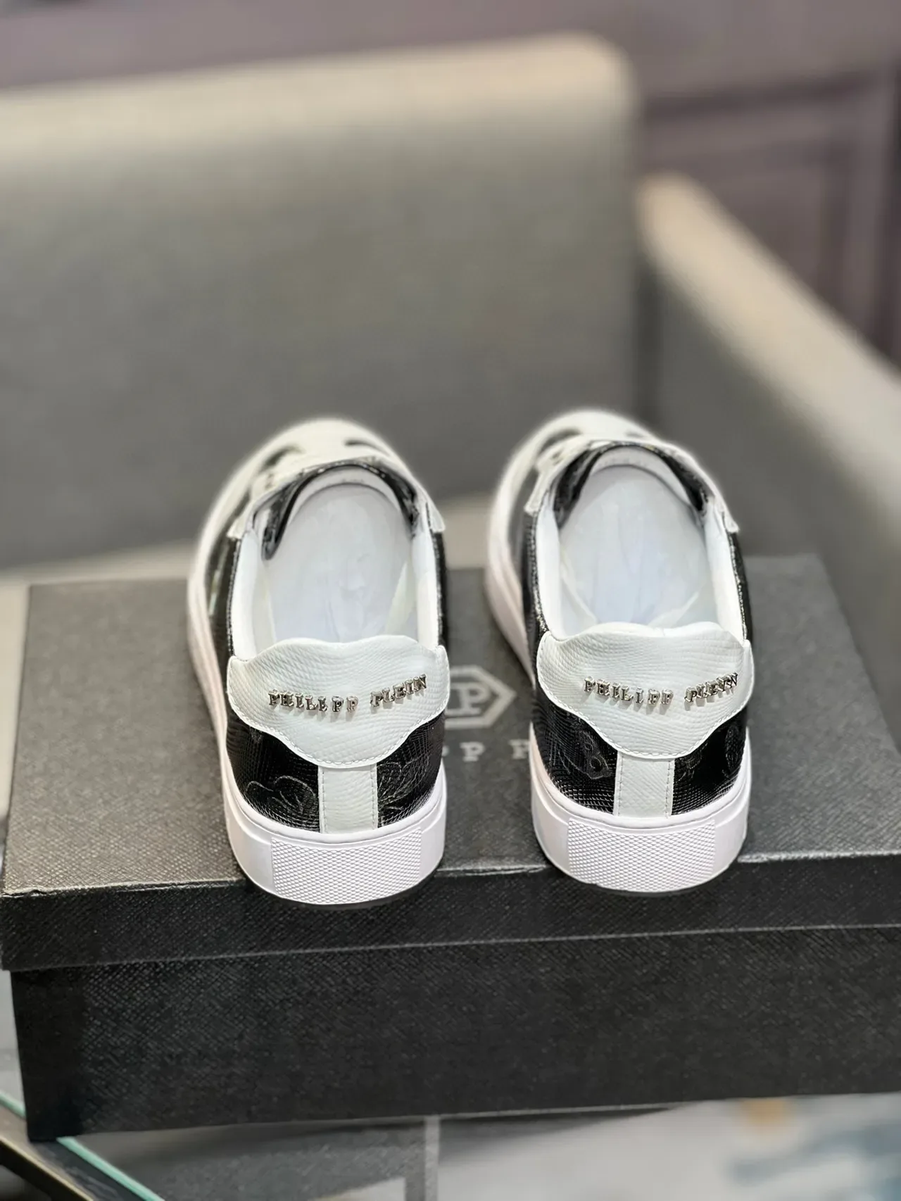 Philipp Plein 黑白花卉蛇皮低帮生活方式运动鞋 8