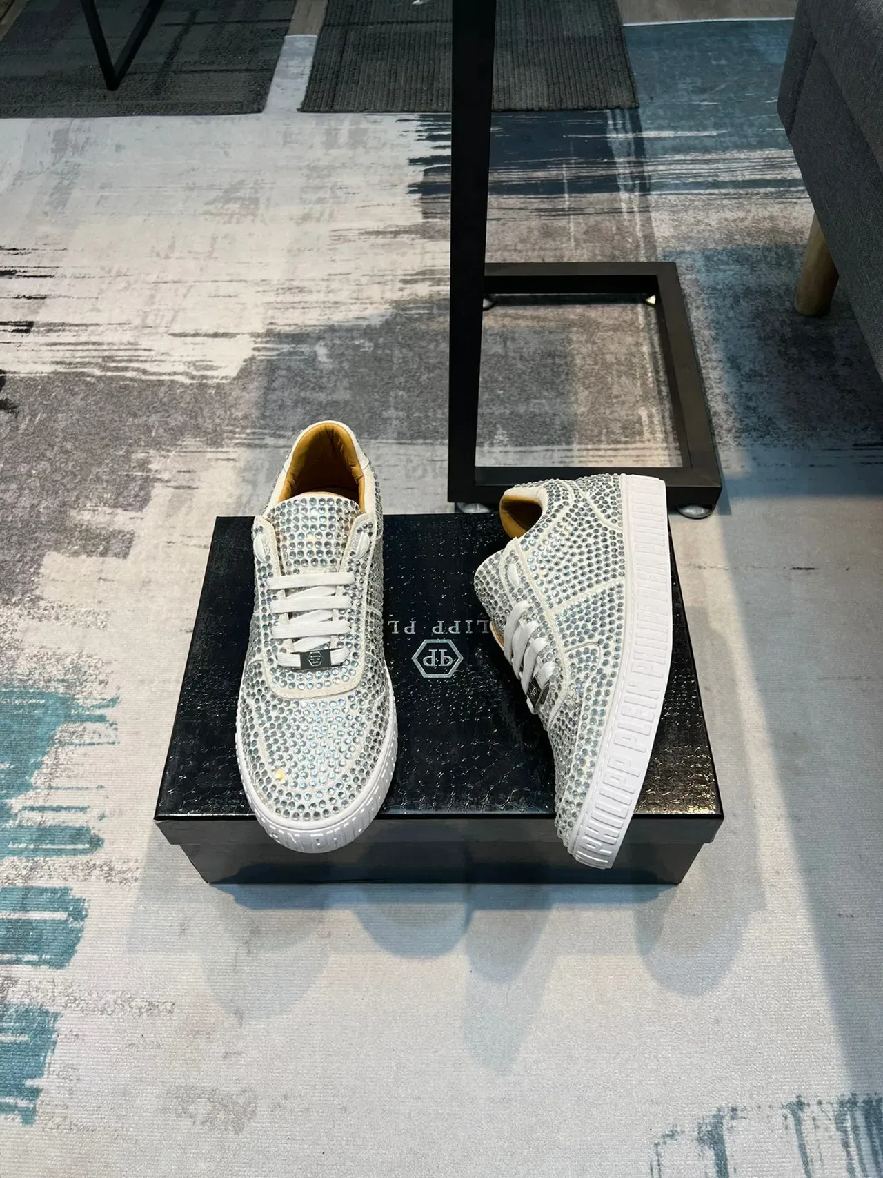 Philipp Plein ক্রিস্টাল-এম্বেলিশড সাদা লাইফস্টাইল স্নিকার্স 4