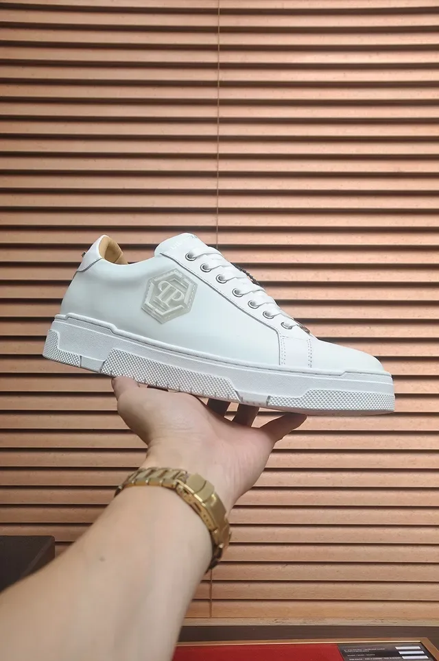 Philipp Plein Liquid Hexa सफेद बीज चमड़ा अपर हेक्सागोनल PP Logo Patch लाइफस्टाइल स्नीकर 2