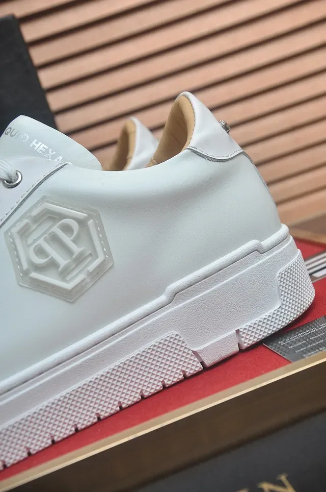 Philipp Plein Liquid Hexa सफेद बीज चमड़ा अपर हेक्सागोनल PP Logo Patch लाइफस्टाइल स्नीकर 9