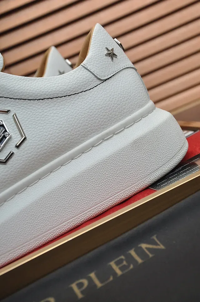 Philipp Plein White Beige Textured Leather Hexagonal Metal Logo Plaque Lifestyle Sneakers 2
