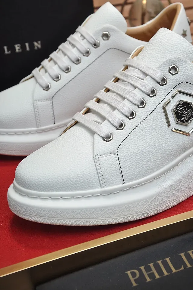 Philipp Plein White Beige Textured Leather Hexagonal Metal Logo Plaque Lifestyle Sneakers 3