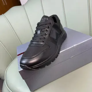 Prada tênis lifestyle de couro e tecido preto