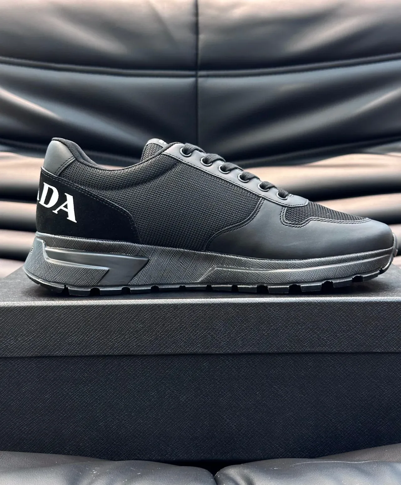 Prada Sneakers Lifestyle Noir en Maille et Synthétique 7