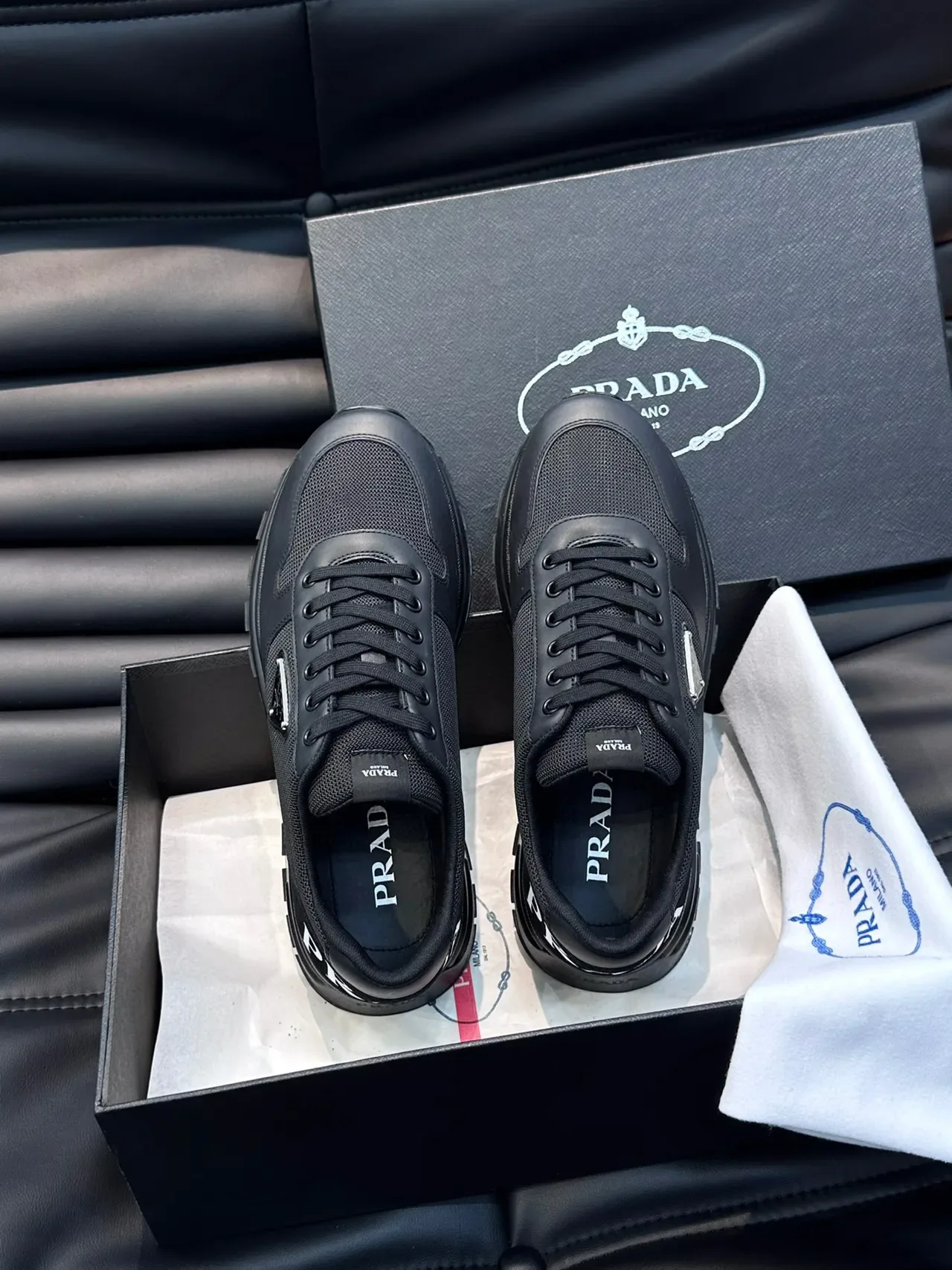 Prada Sneakers Lifestyle Noir en Maille et Synthétique 8