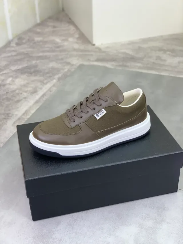 Prada Cloudbust Army Green White Olive 皮革和纺织鞋面 平台鞋底 生活方式运动鞋 5