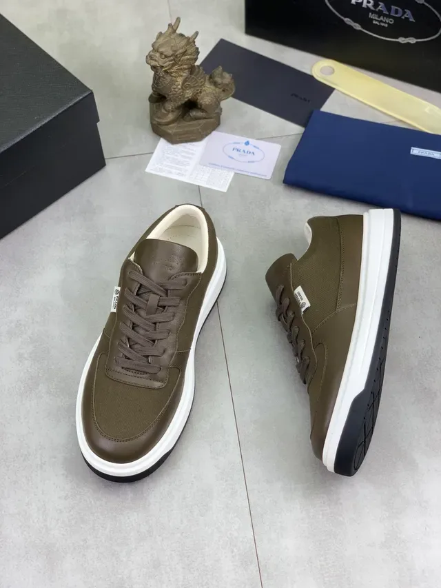 Prada Cloudbust Army Green White Olive 皮革和纺织鞋面 平台鞋底 生活方式运动鞋 6