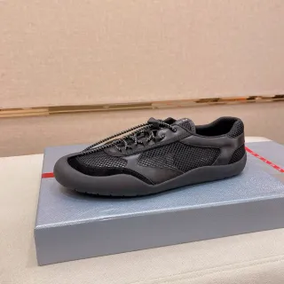 Prada Cloudbust Chaussure Lifestyle en Maille et Cuir Noir