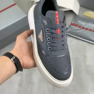 Prada Cloudbust ধূসর লাল মেশ এবং সিন্থেটিক উপর প্ল্যাটফর্ম সোল লাইফস্টাইল স্নিকার্স
