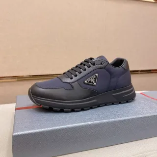 Prada Cloudbust Navy and Black 生活方式运动鞋
