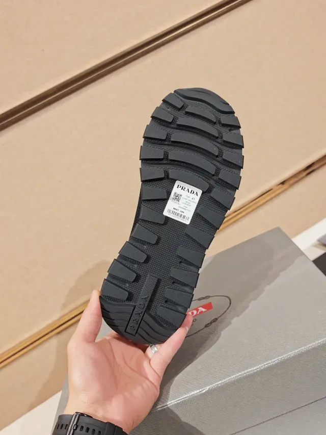 Prada Cloudbust Navy Black Mesh And Leather Panel Construction Triangular Logo Plaque Lifestyle Sneakers 2