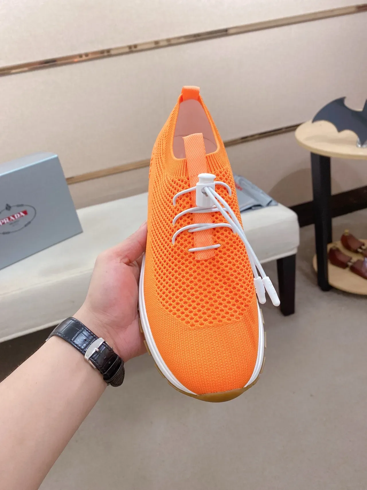 Prada Cloudbust Tênis Lifestyle Laranja Branco Malha Ajuste Meia Sistema Cadarço Toggle 2