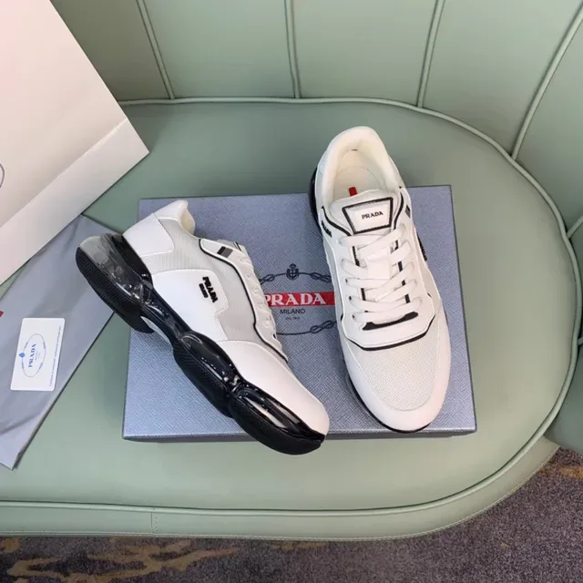 Prada Cloudbust Blanc et Noir Lifestyle Sneakers 4