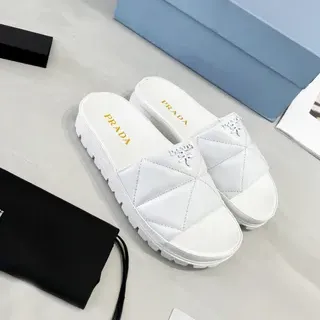 Prada Cloudbust 白色绗缝 lug-sole 拖鞋