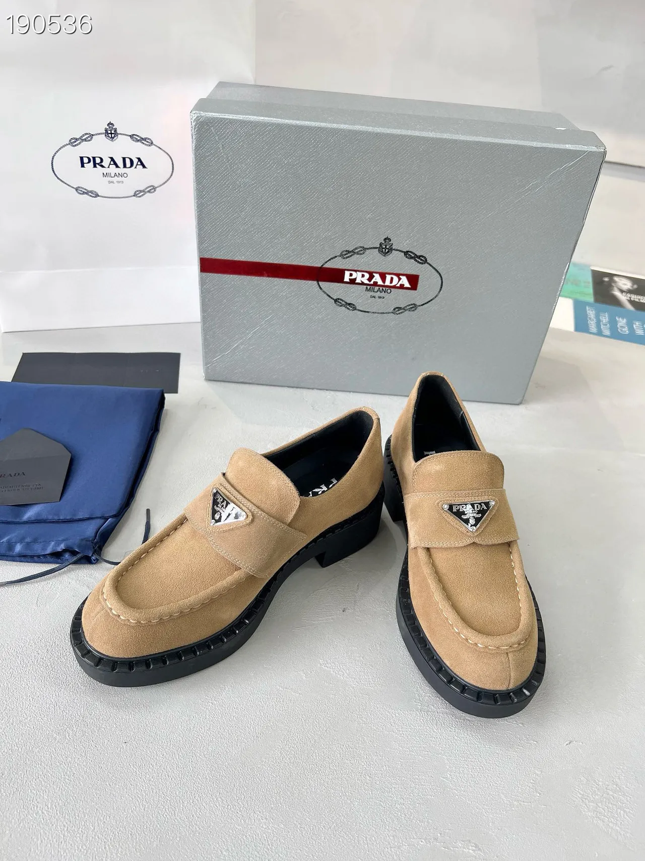 Prada লুফার বেইজ কালো সুয়েড উপরের অংশ প্ল্যাটফর্ম সোল লুফার 5