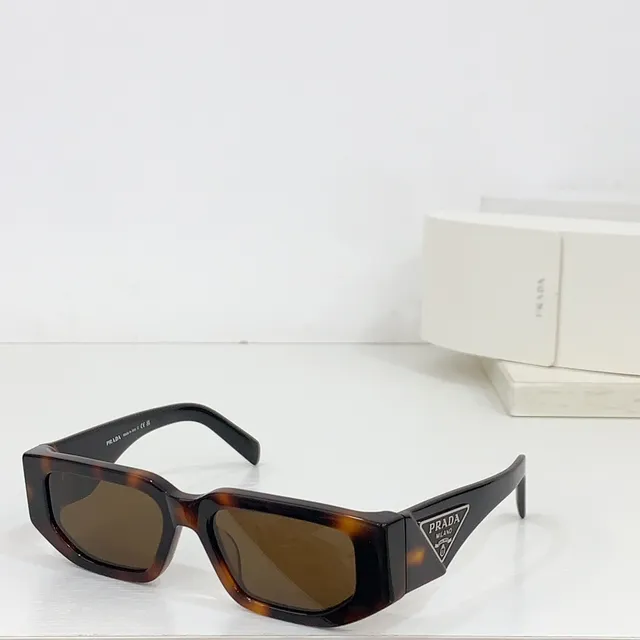 Prada 玛瑙黑黄棱角太阳镜 8