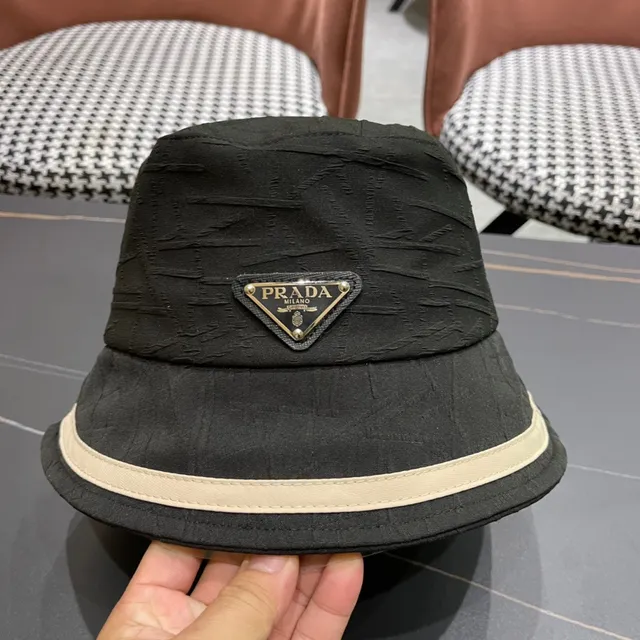 Prada Re-Edition काला बेज टेक्स्चर्ड फैब्रिक ऊपरी किनारे पट्टी बकेट बैग 8
