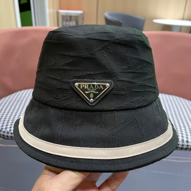 Prada Re-Edition काला बेज टेक्स्चर्ड फैब्रिक ऊपरी किनारे पट्टी बकेट बैग 9