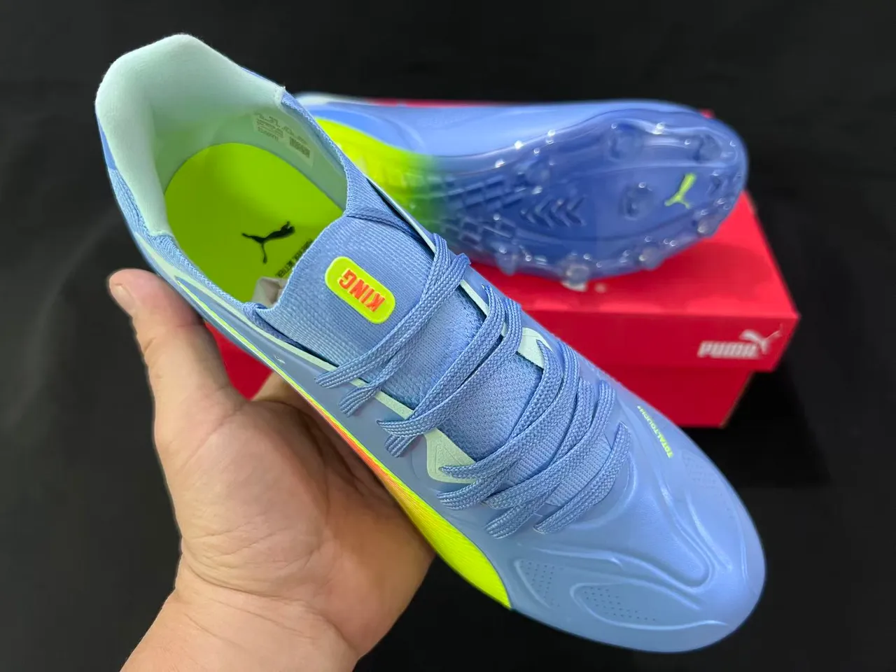 Puma नीला पीला लो-कट निट अपर असममित लेसिंग फर्म-ग्राउंड फुटबॉल जूते 2