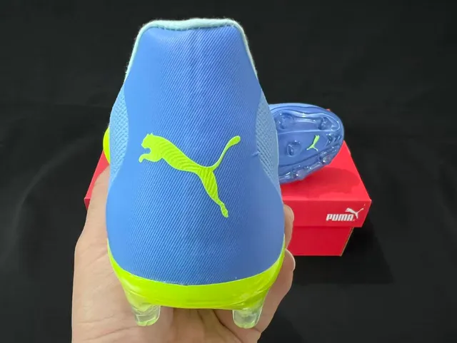 Puma नीला पीला लो-कट निट अपर असममित लेसिंग फर्म-ग्राउंड फुटबॉल जूते 4