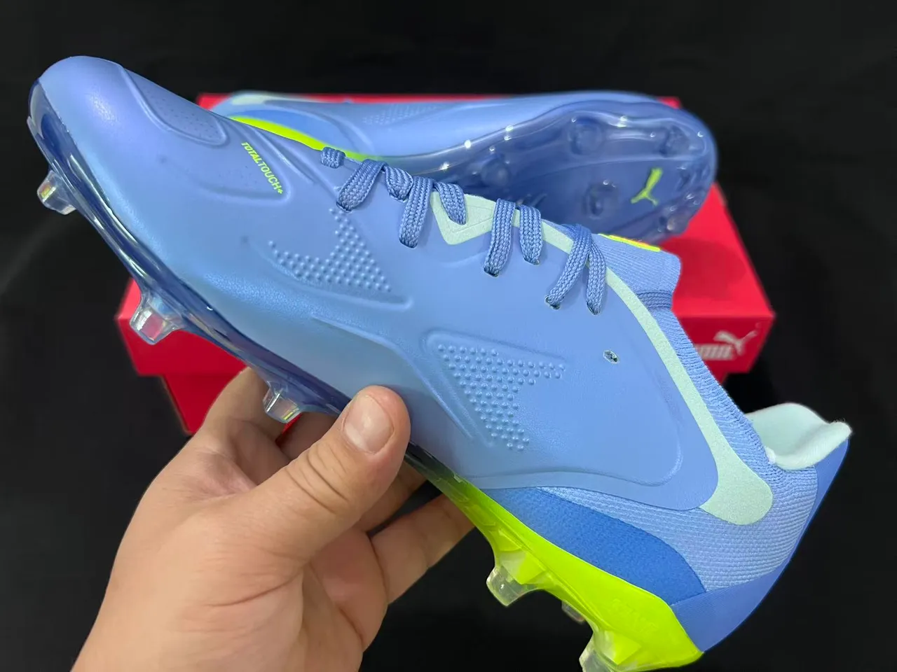 Puma नीला पीला लो-कट निट अपर असममित लेसिंग फर्म-ग्राउंड फुटबॉल जूते 5