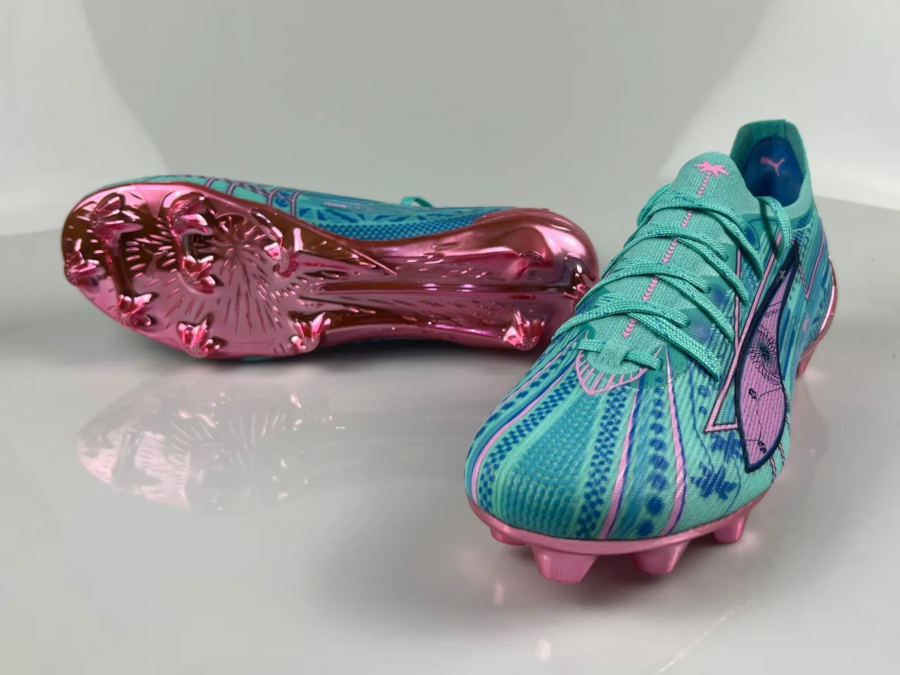 Puma Future Z Blue Pink Low-Cut Knit Upper Metallic Heel Counter Firm-Ground Soccer Shoes 8