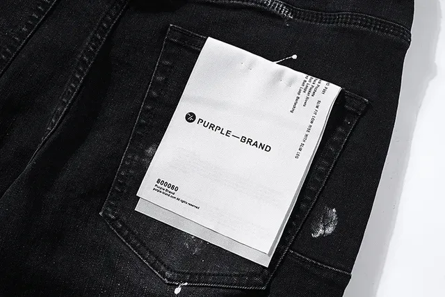 Purple Brand بنطال جينز أسود مع صبغات الطلاء المتناثرة وتآكل 10