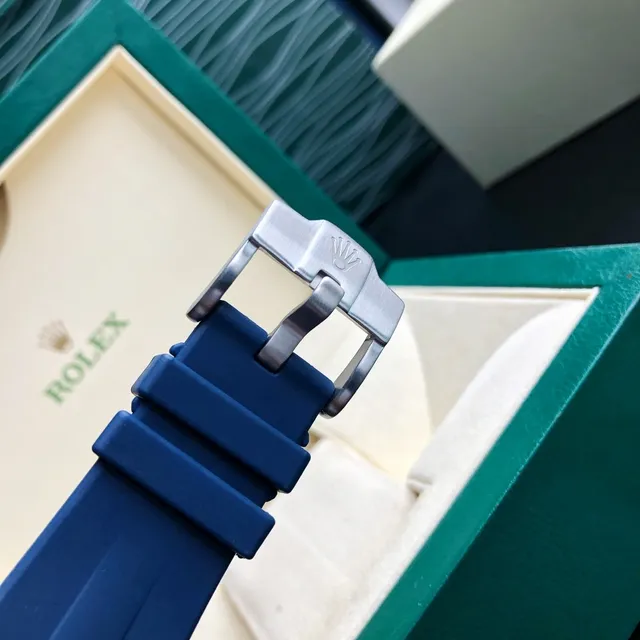 Rolex Deepsea Sea-Dweller وجهة خضراء-سوداء تدرجية سوار مطاطي أزرق ساعة ميكانيكية 4