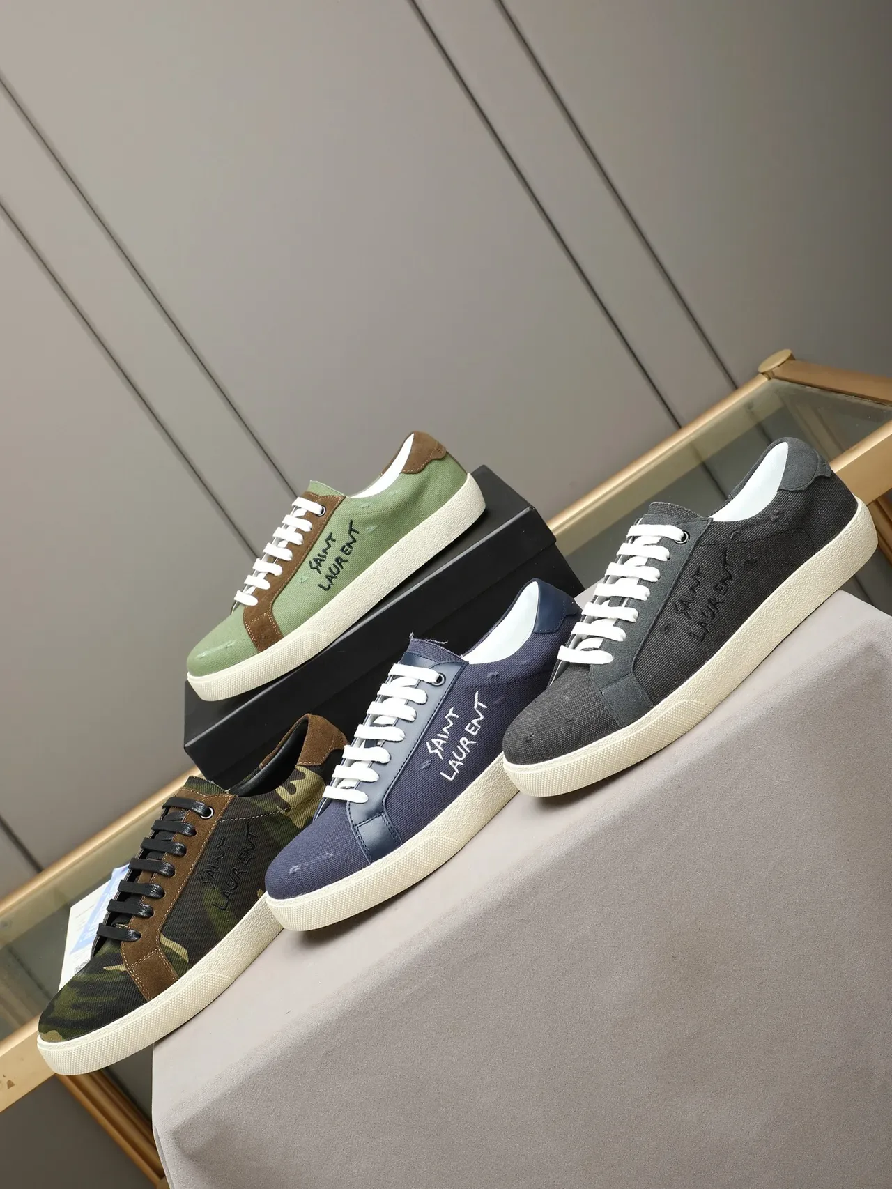 Saint Laurent zapatillas lifestyle canvas navy bordados 2