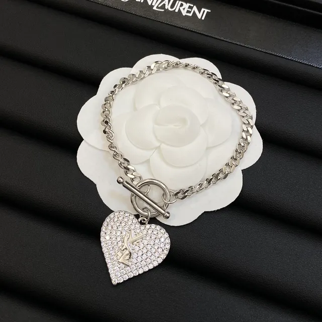 Saint Laurent 爱心 银白色 Pavé Crystal Hearts Toggle Clasp Chains Necklace 4