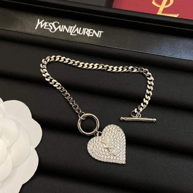 Saint Laurent 爱心 银白色 Pavé Crystal Hearts Toggle Clasp Chains Necklace 5
