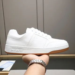 Saint Laurent सफेद भूरा चमड़ा छिद्रित साइड पैनल लाइफस्टाइल स्नीकर
