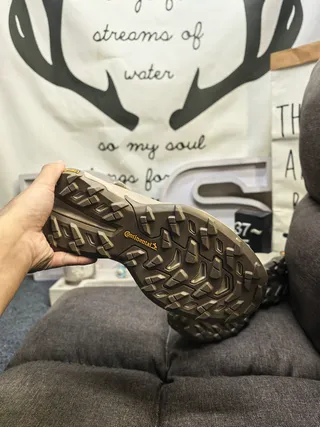 Salomon Beige 露趾系带休闲凉鞋 4