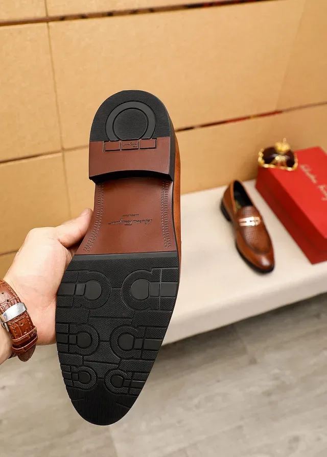 Salvatore Ferragamo Gancini cuero trenzado marrón mocasines 2