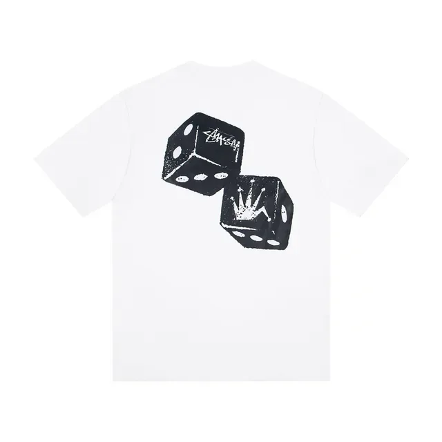 تي شيرت Stussy بموتيف طباعة النرد أبيض وأسود 3