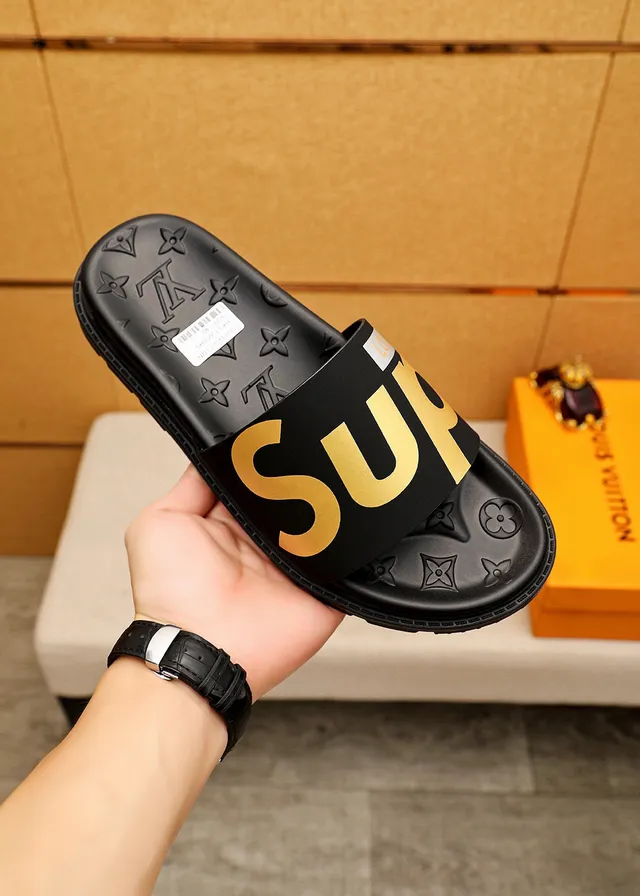 Supreme Slide Noir Or Caoutchouc Logo Strap Slippers 4