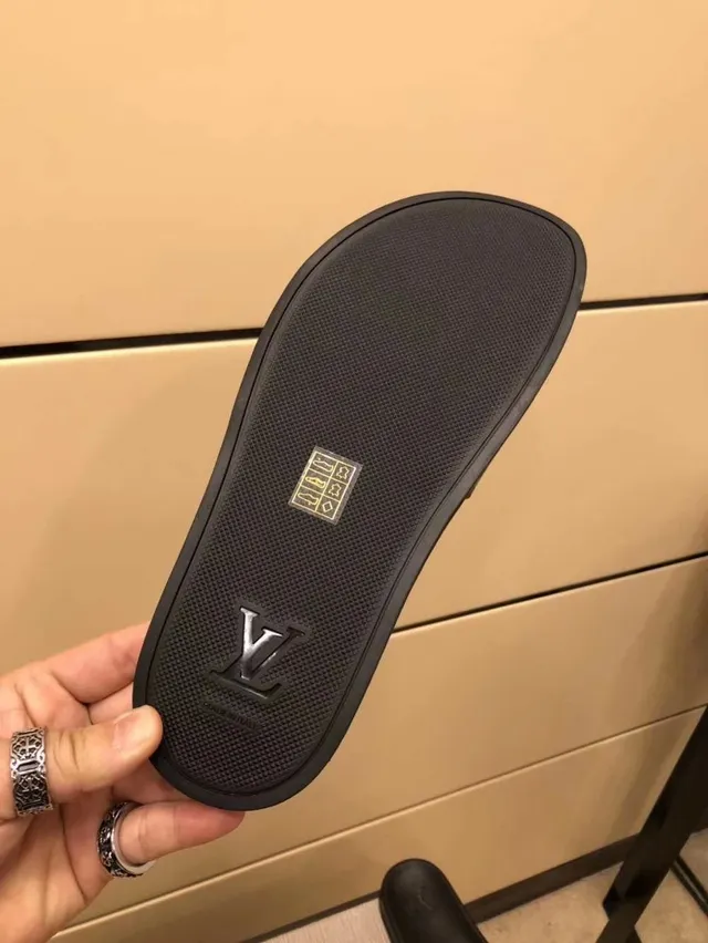 Supreme Slipper Black White Slide-Style Monogram-Print Strap Slippers 3