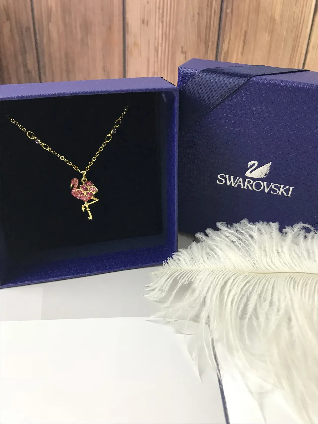 Swarovski ফ্ল্যামিঙ্গো ইনামেল এবং ক্রিস্টাল পেন্ডেন্ট নেকলেস 2