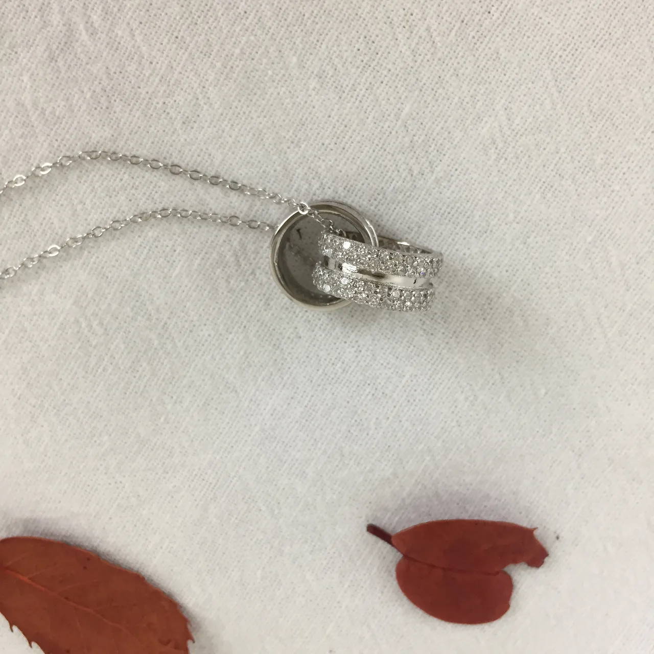 Swarovski Interlocking Triple Ring Crystal Pendant Necklace 5