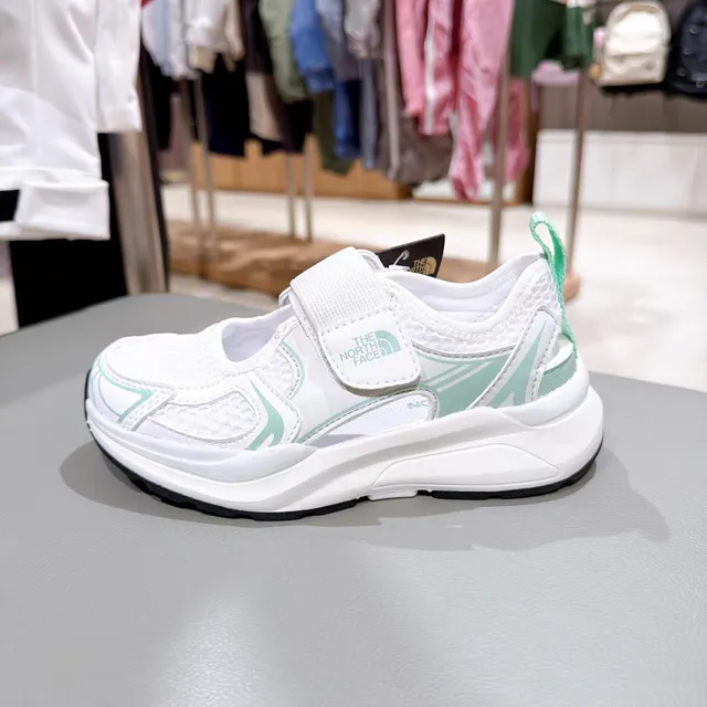 The North Face Sneakers Chunky Noires et Argentées pour Enfants 5