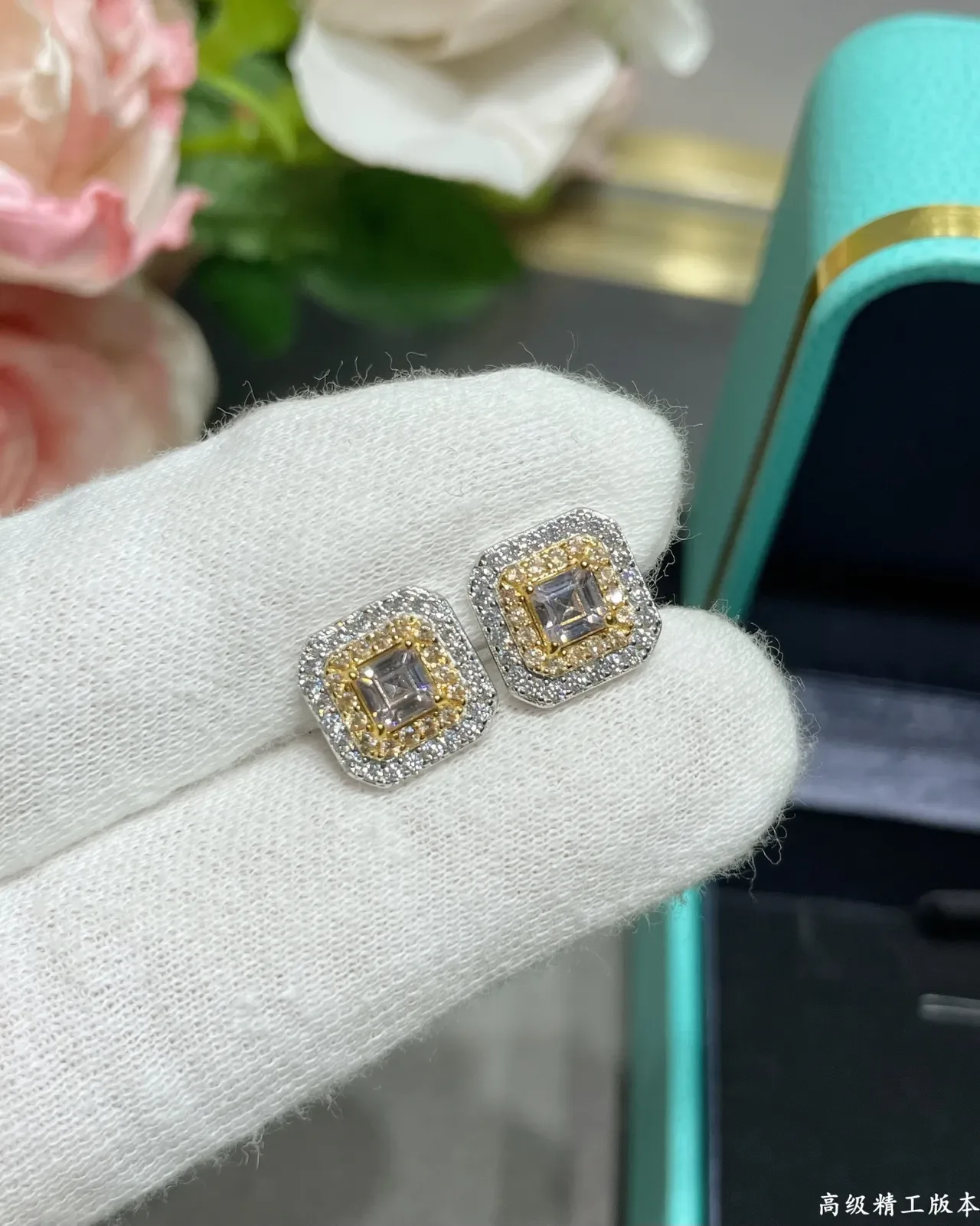 Tiffany & Co. 方形双环双色金耳钉 6