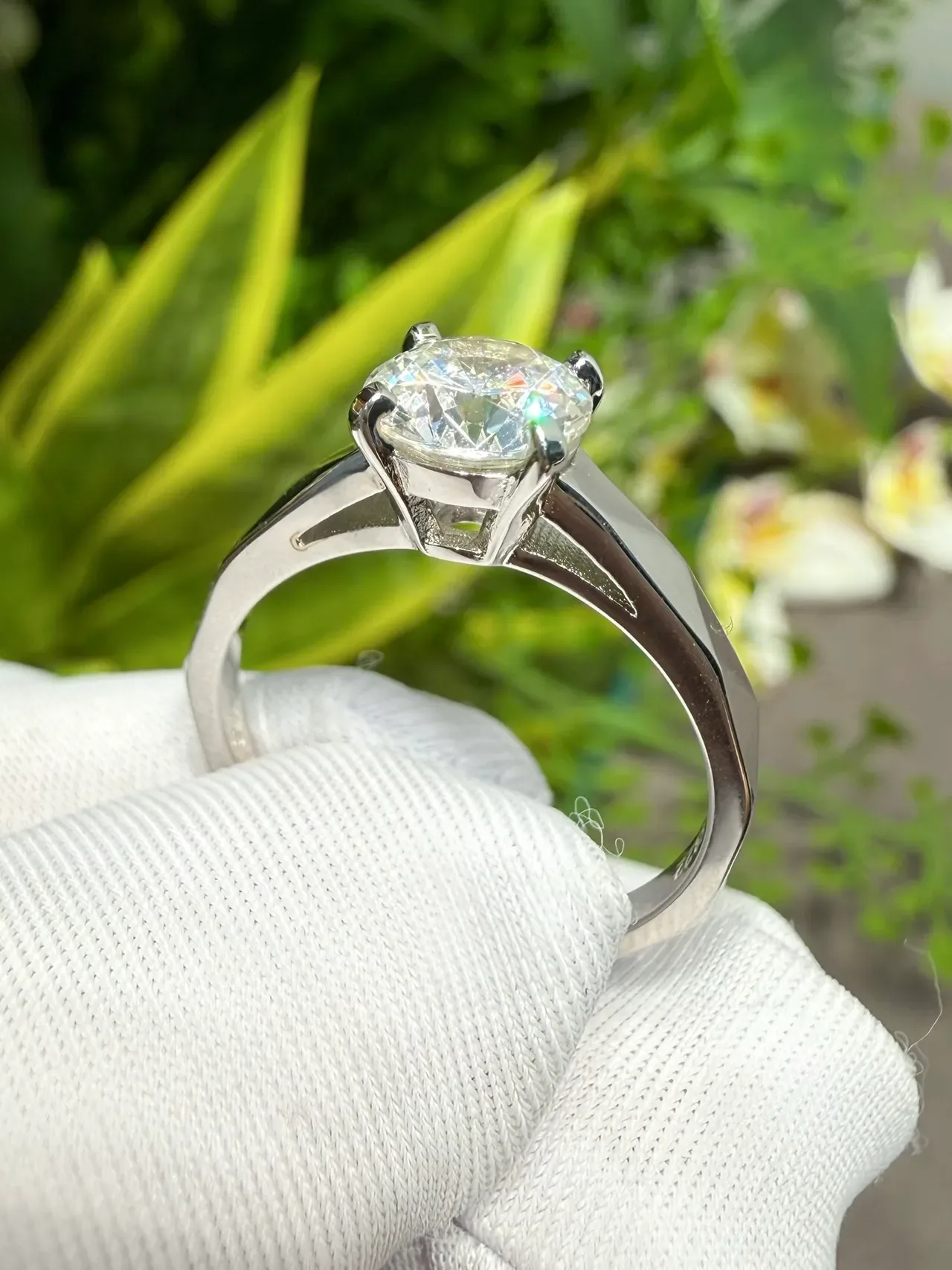Tiffany & Co. Tiffany Setting राउंड ब्रिलियंट सोलिटेयर रिंग 2