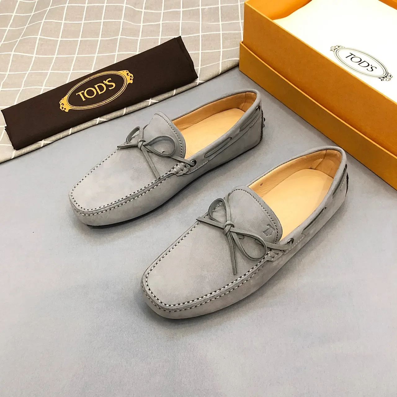 Loafers Tod's Bow de ante gris 2