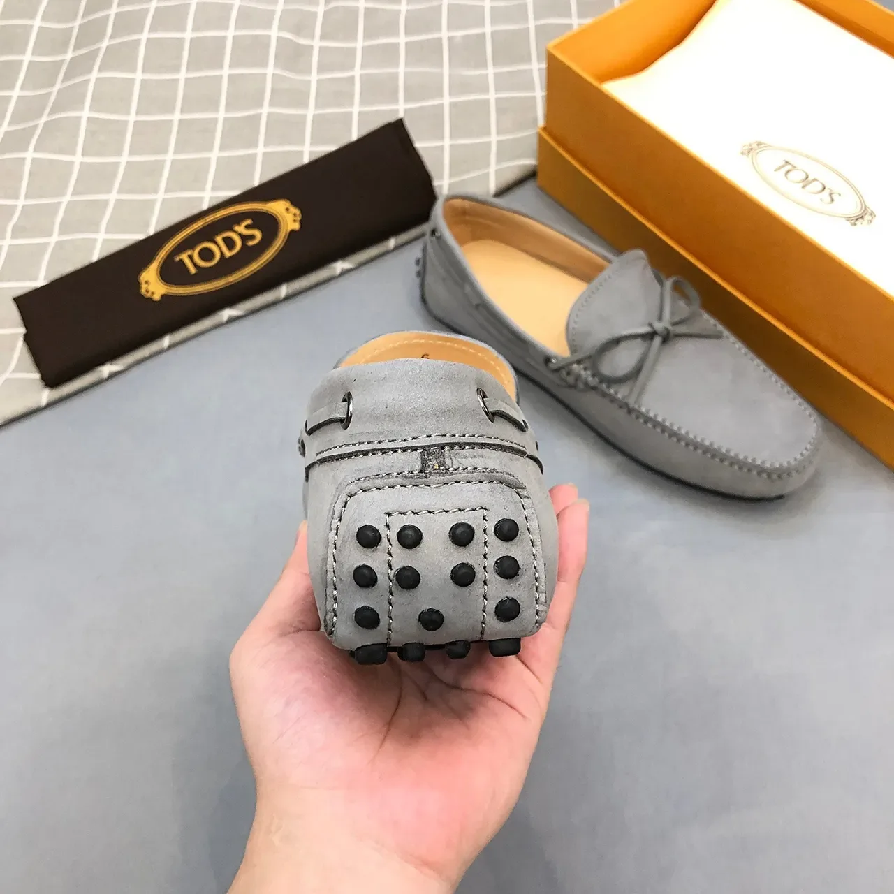 Loafers Tod's Bow de ante gris 7